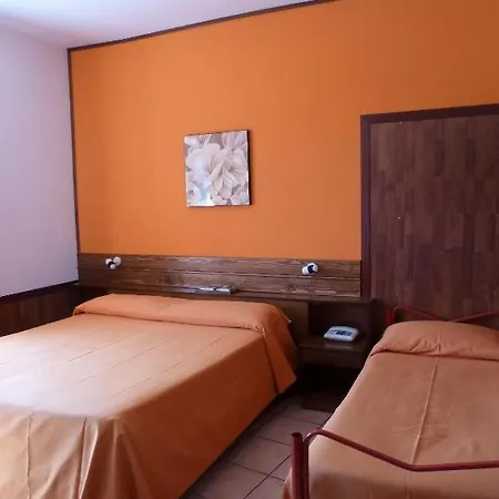 Hotel Caldora Rocca di Mezzo Room photo